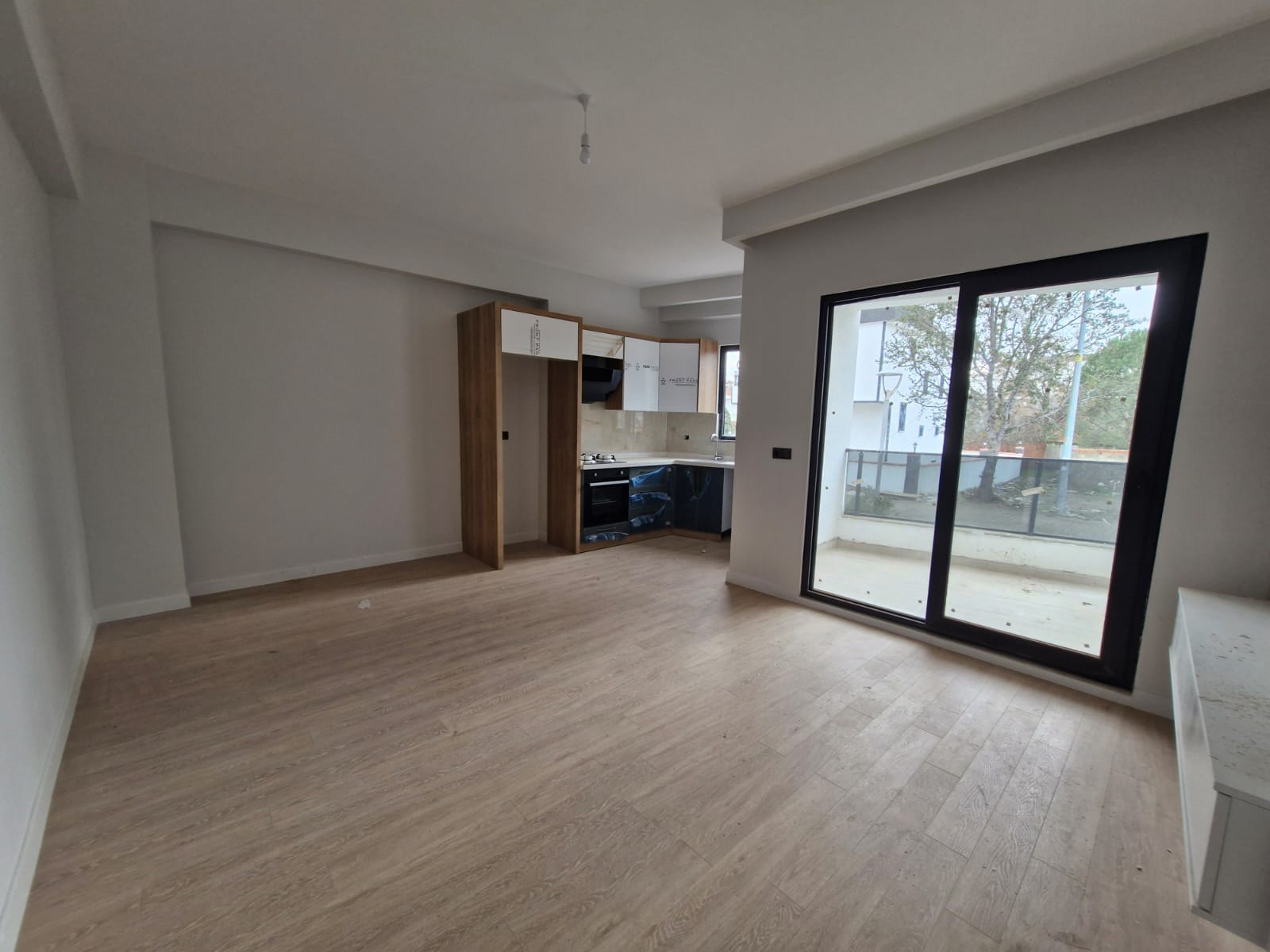 ÖMÜR'DEN OKSİJEN DEPOSU ZEYTİNLİDE ÖN CEPHE 2+1 SATILIK DAİRE görsel 2