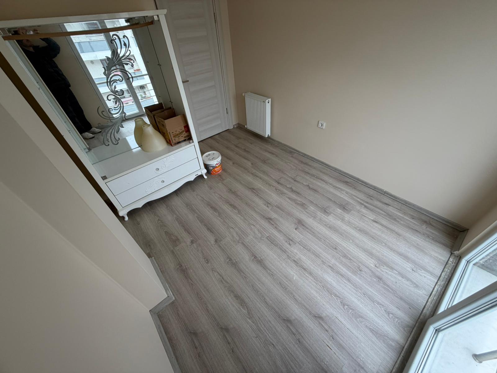 ÖMÜR'DEN ALTINKUMDA ÖN CEPHE D.KOMBİLİ 1+1 FIRSAT SATILIK DAİRE görsel 8