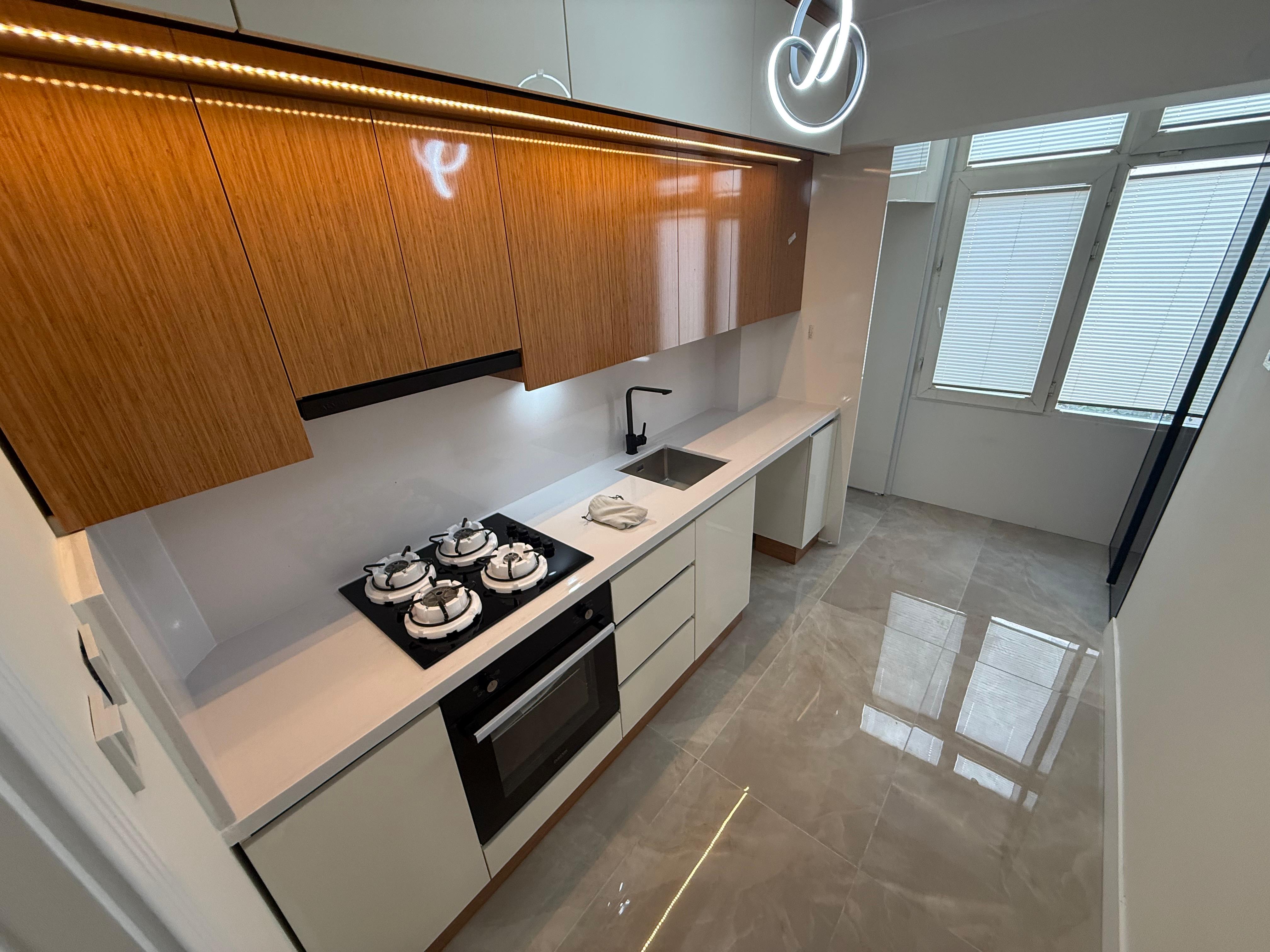 ÖMÜR 'DEN YENİMAHALLE,DE DENİZE 50M ARAKAT 3+1 SATILIK DAİRE