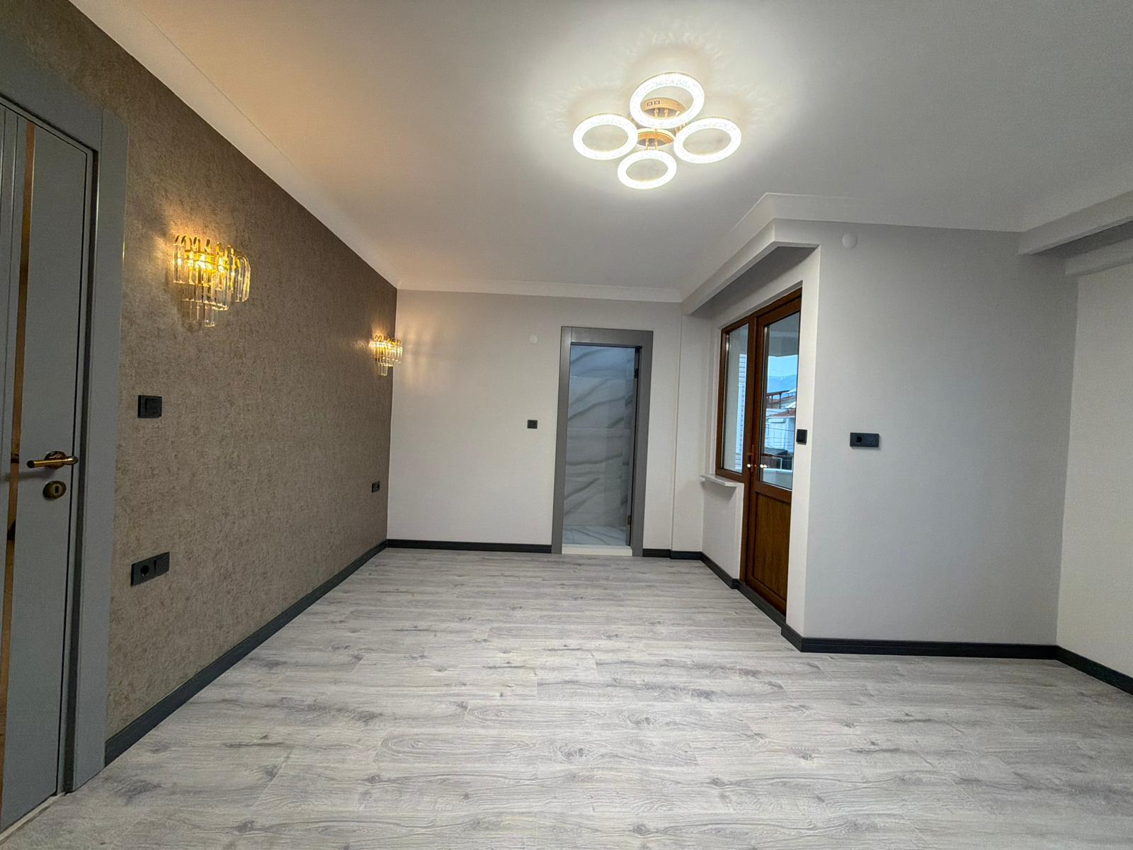 ÖMÜRDEN AKÇAYDA DENİZE 50M ZARAFETLE YENİLENMİŞ 3+1 MÜSTAKİL EV görsel 15