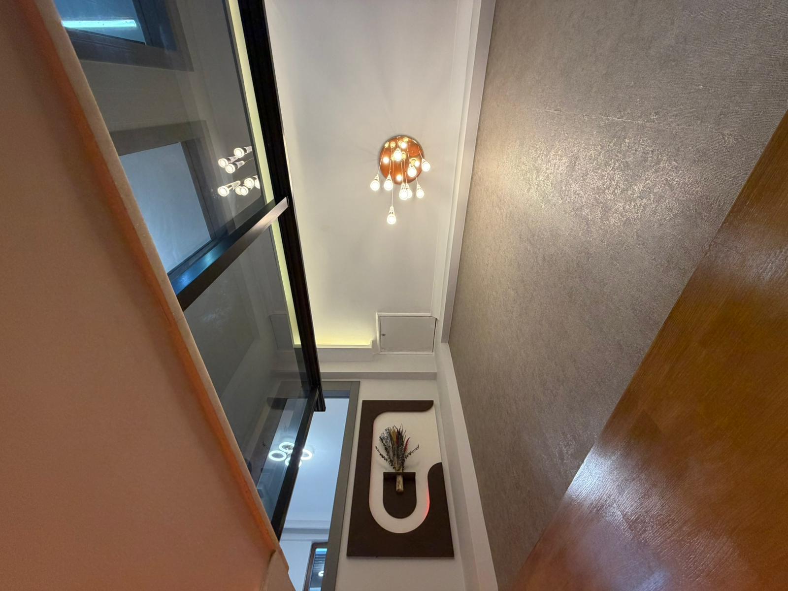 ÖMÜRDEN AKÇAYDA DENİZE 50M ZARAFETLE YENİLENMİŞ 3+1 MÜSTAKİL EV görsel 38