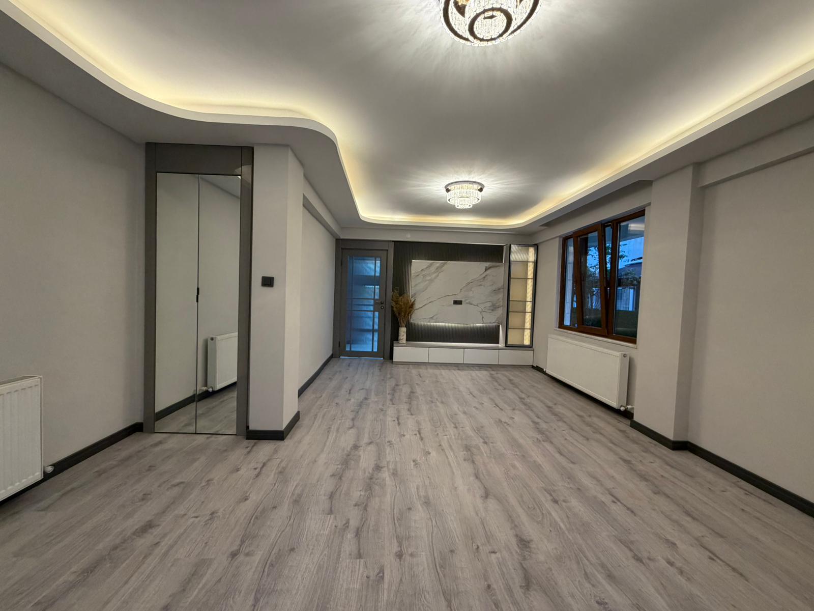 ÖMÜRDEN AKÇAYDA DENİZE 50M ZARAFETLE YENİLENMİŞ 3+1 MÜSTAKİL EV görsel 50
