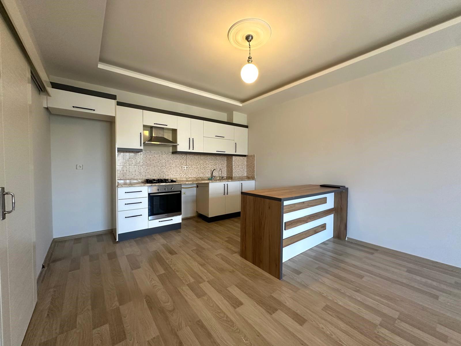 ÖMÜR'DEN ALTINKUMDA GENÇ BİNADA ARAKAT 1+1 SATILIK DAİRE görsel 3