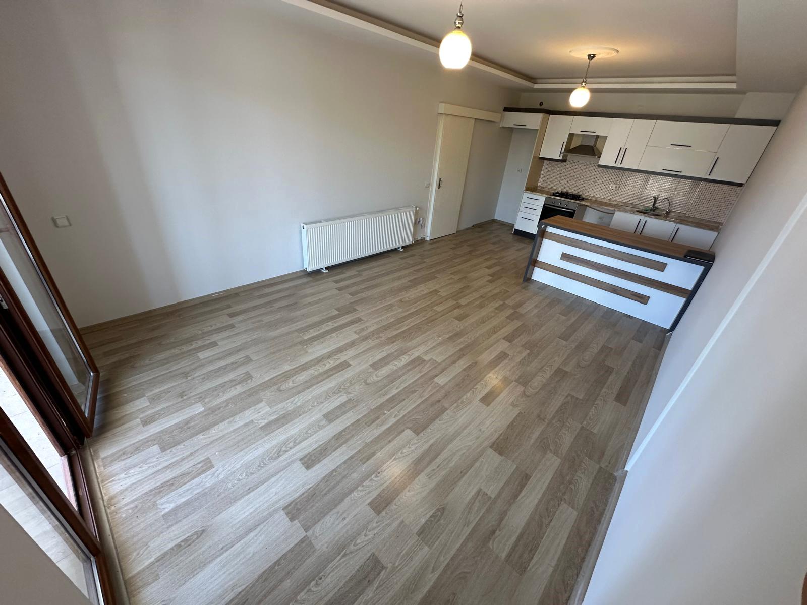 ÖMÜR'DEN ALTINKUMDA GENÇ BİNADA ARAKAT 1+1 SATILIK DAİRE görsel 4