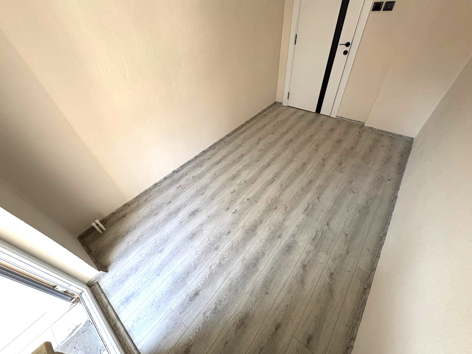 ÖMÜR'DEN ALTINKUMDA ÖN CEPHE FULL YAPILI 2+1 SATILIK DAİRE görsel 26