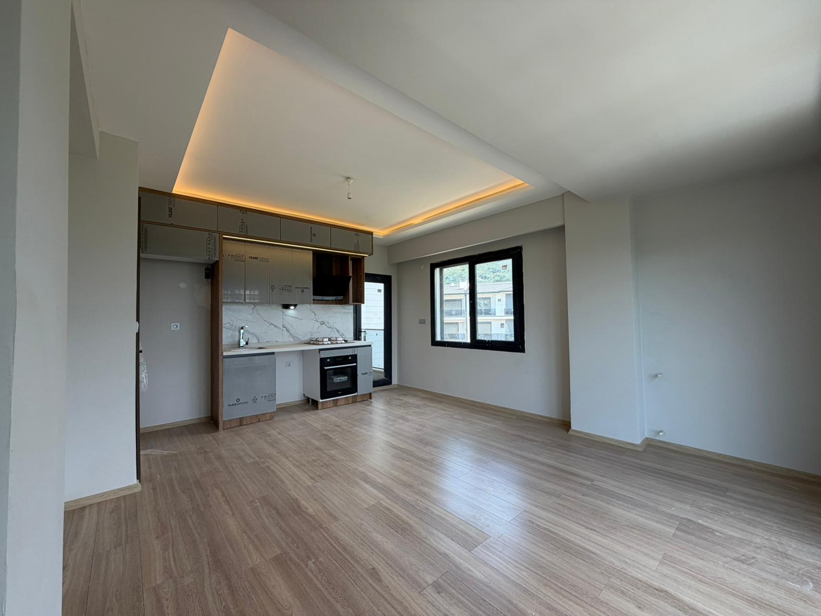 ÖMÜR'DEN KÖRFEZİN GÖZ BEBEGİ ÇAMLIBELDE TERASLI 1+1 DUBLEKS