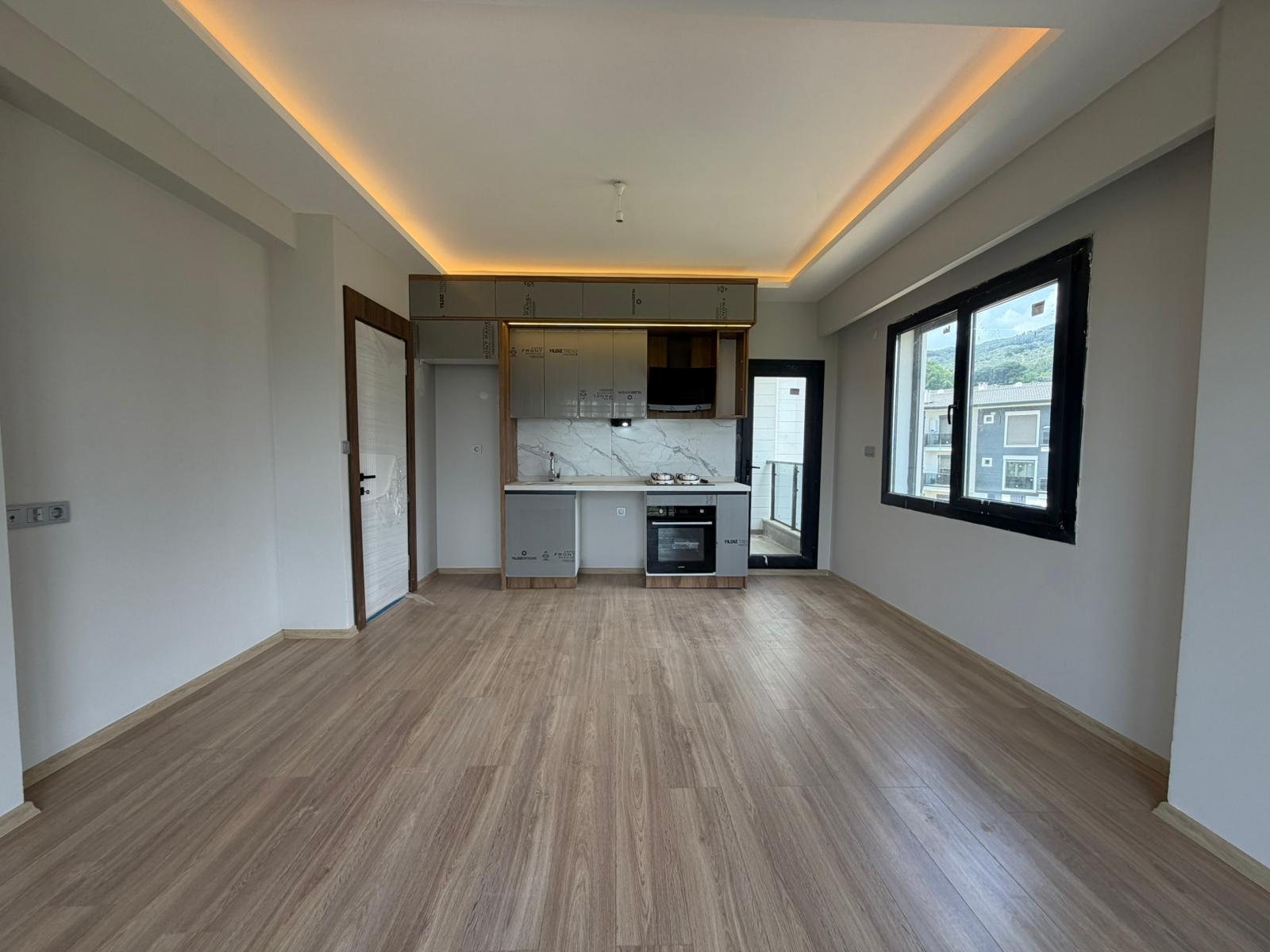 ÖMÜR'DEN KÖRFEZİN GÖZ BEBEGİ ÇAMLIBELDE TERASLI 1+1 DUBLEKS görsel 11