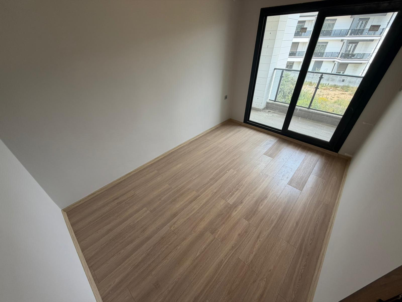 ÖMÜR'DEN KÖRFEZİN GÖZ BEBEGİ ÇAMLIBELDE TERASLI 1+1 DUBLEKS görsel 17
