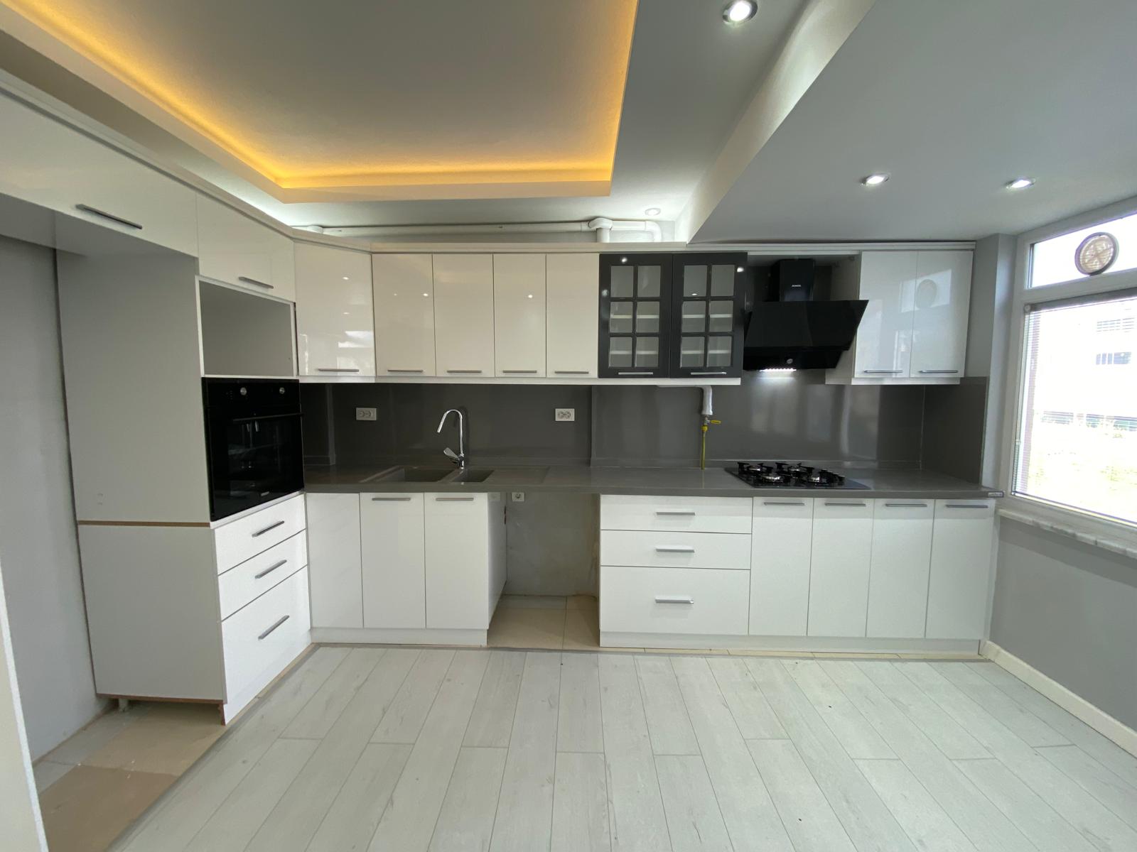 ÖMÜR'DEN HER DETAYIYLA YENİLENMİŞ GENİŞ 3+1 SATILIK DAİRE görsel 11