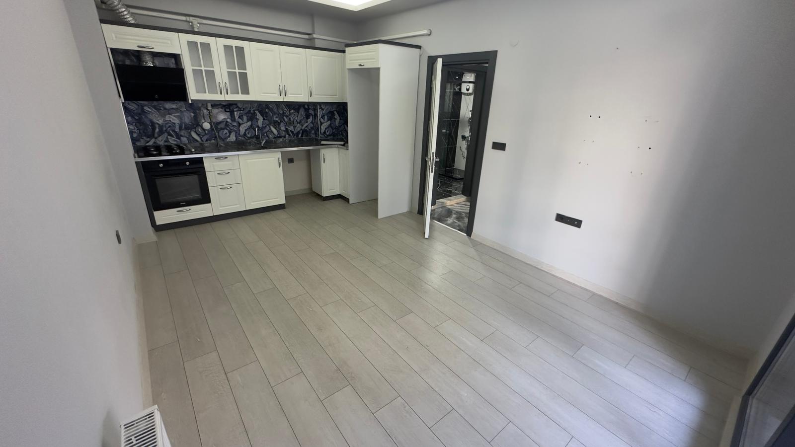 ÖMÜR'DEN AKÇAY MERKEZDE 2 YAŞINDA FIRSAT 1+1 SATILIK DAİRE görsel 8
