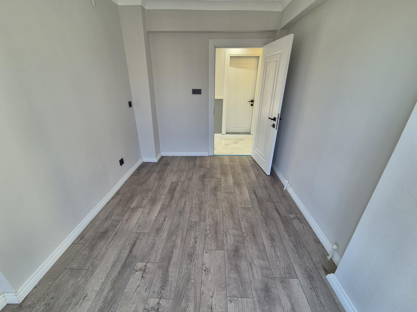 ÖMÜR'DEN AKÇAYDA ÖN CEPHE ARAKAT LÜX YAPILI 2+1 SATILIK DAİRE görsel 22