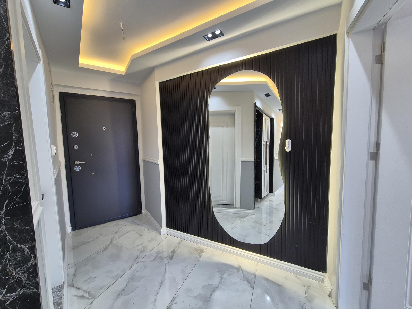 ÖMÜR'DEN AKÇAYDA ÖN CEPHE ARAKAT LÜX YAPILI 2+1 SATILIK DAİRE görsel 4