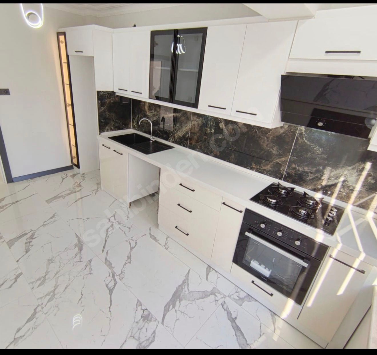 ÖMÜR'DEN AKÇAYDA ÖN CEPHE ARAKAT LÜX YAPILI 2+1 SATILIK DAİRE görsel 22