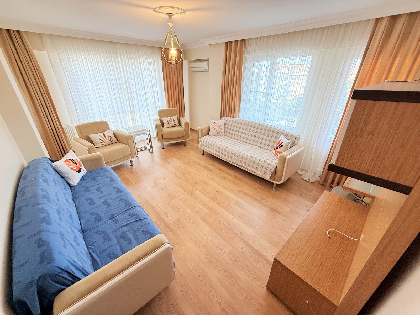 ÖMÜR'DEN  ALTINKUM'DA FULL EŞYALI ÖN CEPHE 2+1 KAÇMAZ DAİRE görsel 12