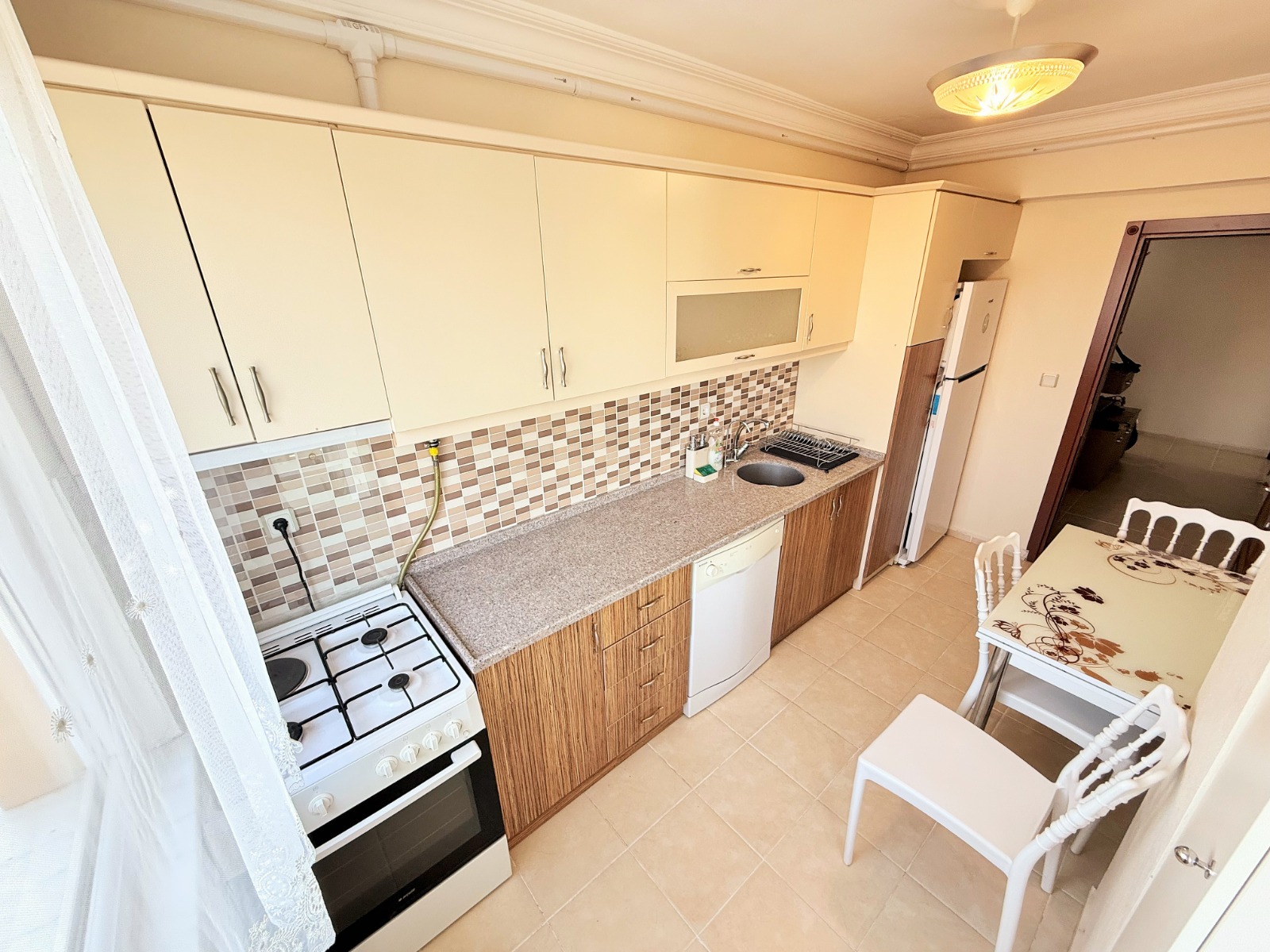 ÖMÜR'DEN  ALTINKUM'DA FULL EŞYALI ÖN CEPHE 2+1 KAÇMAZ DAİRE görsel 26