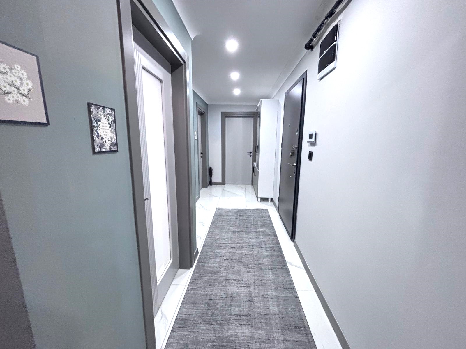 ÖMÜR'DEN ALTINKUMDA AYRI MUTFAKLI KOMBİLİ 2+1 SATILIK DAİRE görsel 21