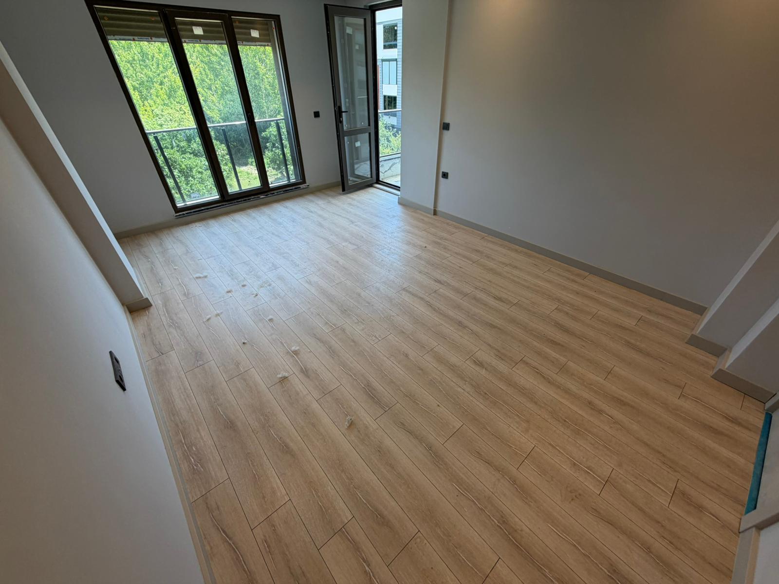 ÖMÜR'DEN ALTINKUMDA ÖN CEPHE EBEVEYN BANYOLU 2+1 SATILIK DAİRE görsel 24