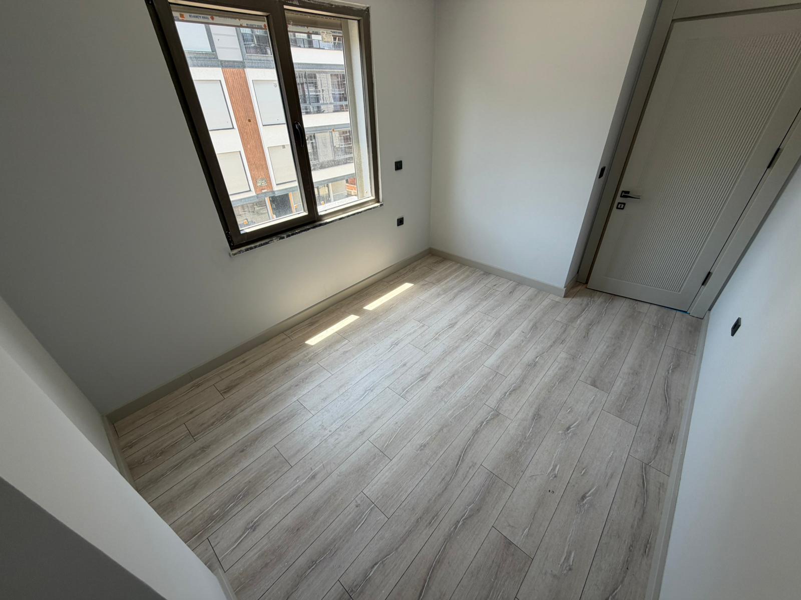 ÖMÜR'DEN ALTINKUMDA ÖN CEPHE EBEVEYN BANYOLU 2+1 SATILIK DAİRE görsel 27