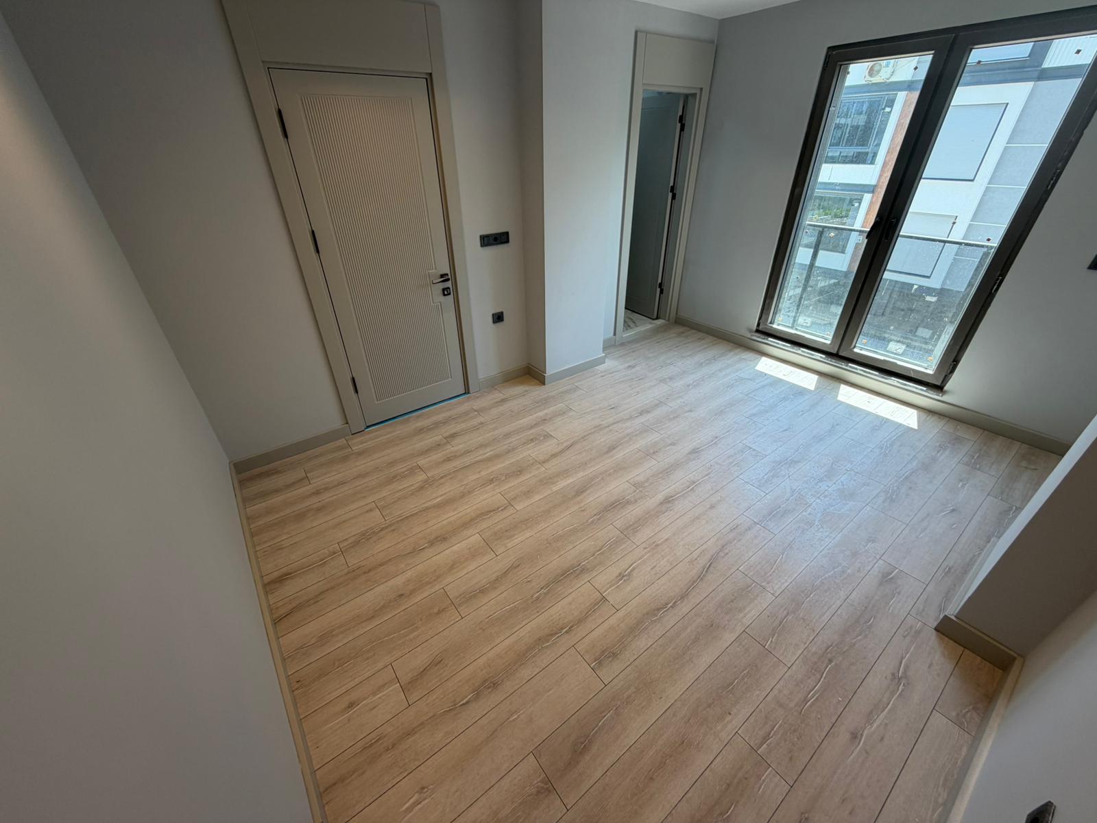 ÖMÜR'DEN ALTINKUMDA ÖN CEPHE EBEVEYN BANYOLU 2+1 SATILIK DAİRE görsel 23