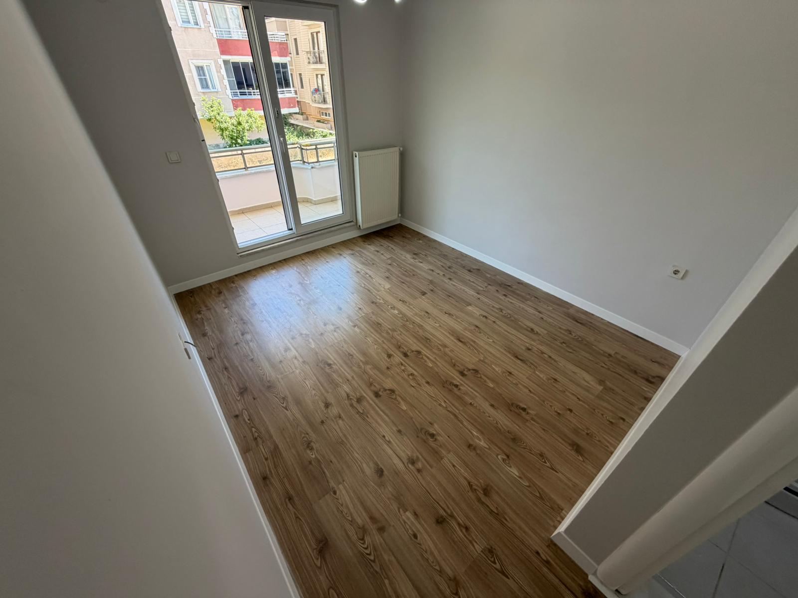 ÖMÜR'DEN İKİZÇAYDA GENÇ BİNADA 2+1 KOMBİLİ SATILIK DAİRE görsel 8