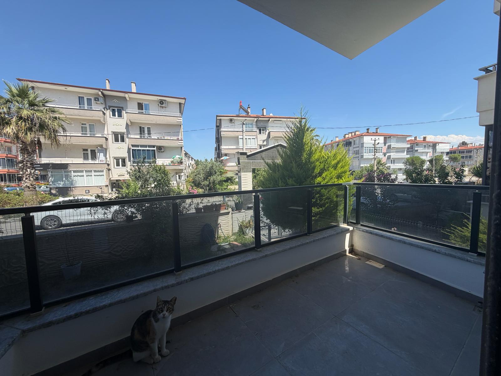 ÖMÜR'DEN ALTINKUMDA GENİŞ METRE KARELİ 1+1 SATILIK DAİRE